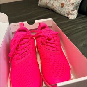 Nike Hot Pink Women's Sneakers (Air Max 270)